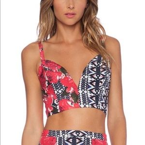 NBD x The Naven Twins Crop top